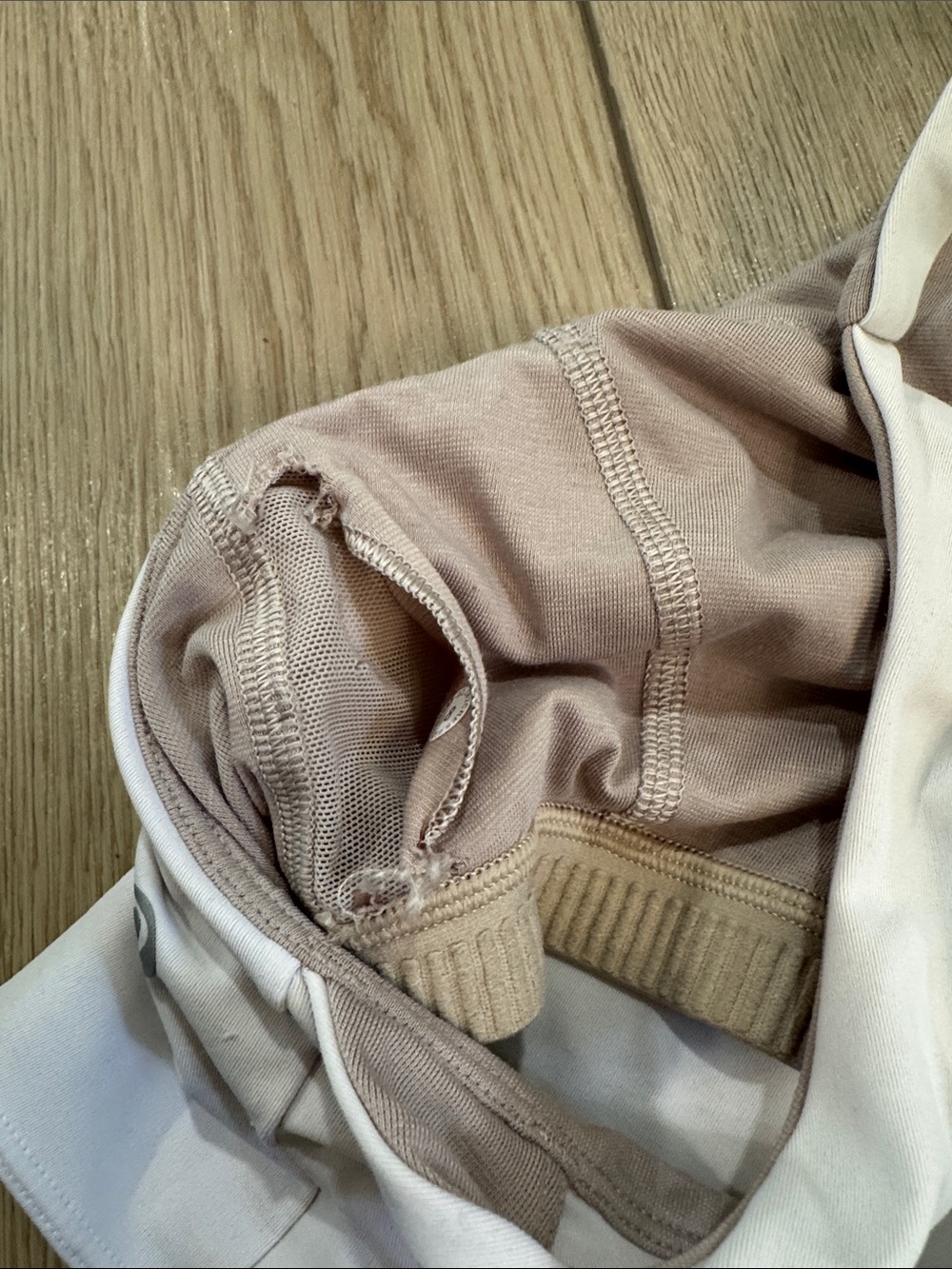 Lululemon Strong Lines Bra Medium Support Sports Bra Sz 8 White high neck run - Picture 10 of 12